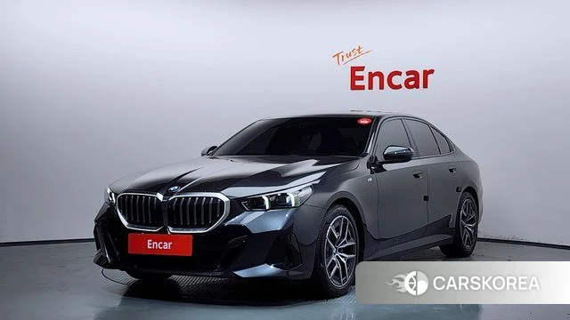 BMW 5 Series (G60) 2025 Серый из Кореи