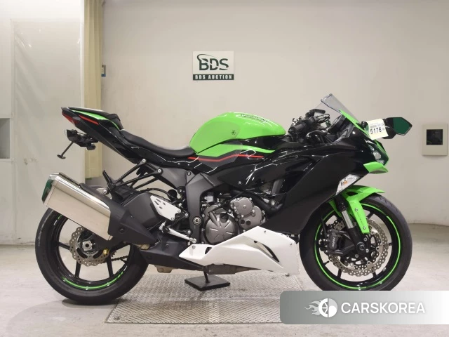 Kawasaki ZX-6R NINJA ABS 2022 из Японии