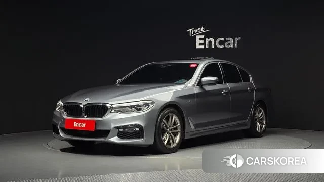 BMW 5 Series (G30) 2018 Серебристо-серый из Кореи