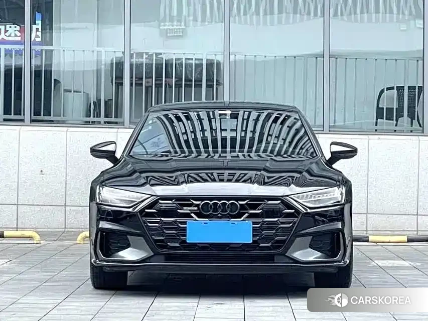 Audi A7L 2024 Черный из Китая