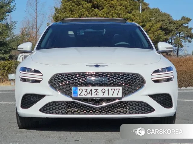 Genesis The New G70 2021 Белый из Кореи