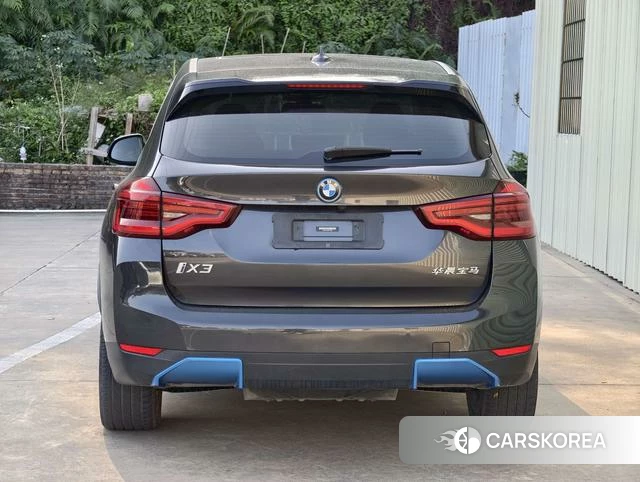 BMW iX3 2021 Черный из Китая