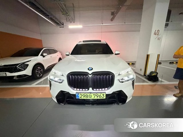BMW X7 (G07) 2025 Белый из Кореи