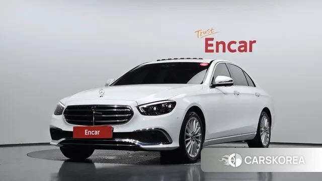 Mercedes-Benz E-Class W213 2022 Белый из Кореи