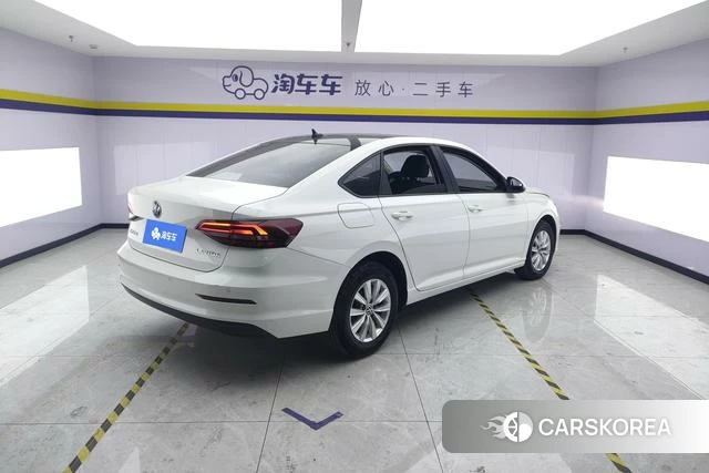Volkswagen Lavida 2022 Белый из Китая