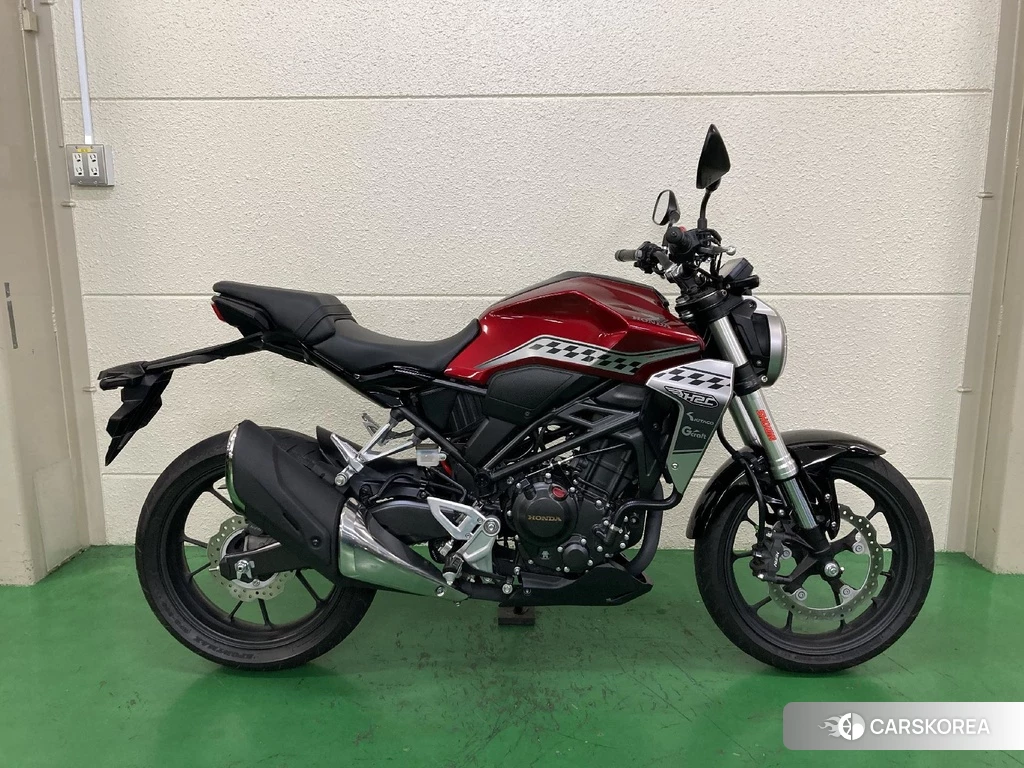 Проданный Honda CB250R 2018 из Японии, фото 2