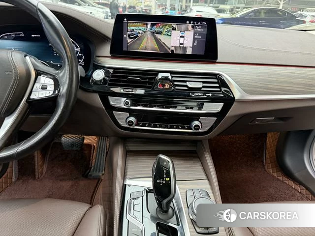 BMW 5 series PHEV 2020 Шампань из Китая