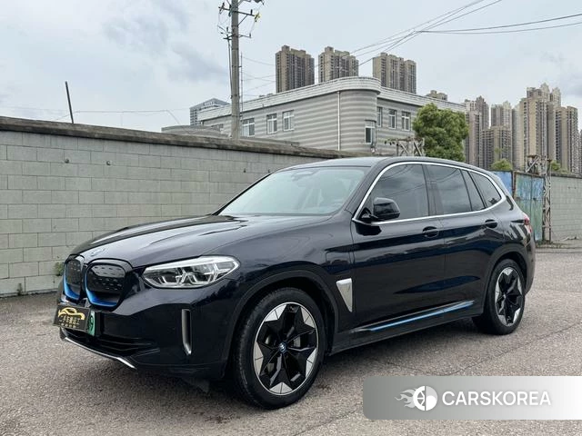 BMW iX3 2021 Черный из Китая