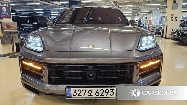 Porsche Cayenne (PO536) 2023 Серый из Кореи