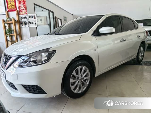 Nissan Xuan Yi 2023 Белый из Китая