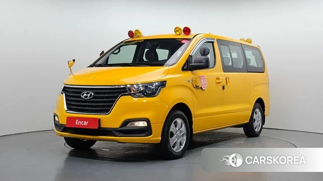 Hyundai The New Grand Starex 2018 Желтый из Кореи
