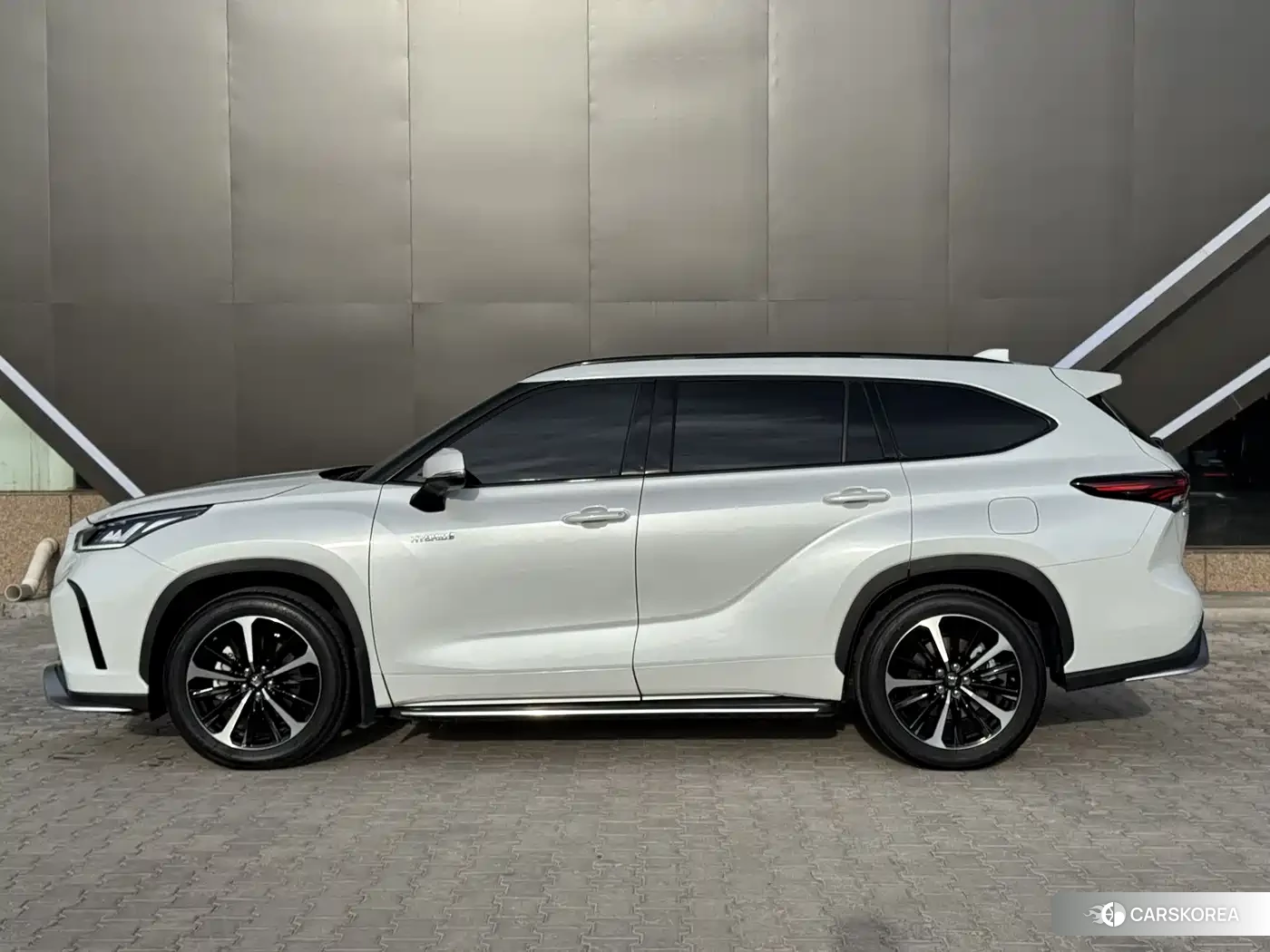 Toyota Crown 2024 Белый из Китая