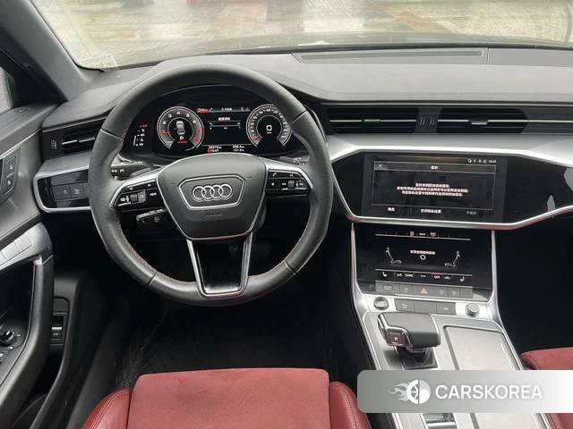 Audi A6L 2021 Темно-серый из Китая