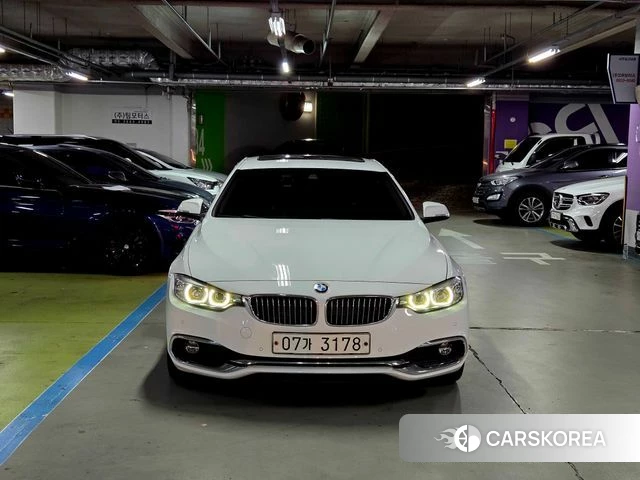 BMW 4 Series (F32) 2018 Белый из Кореи