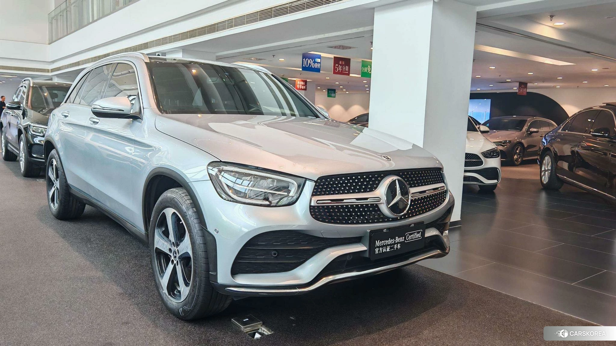 Mercedes-Benz GLC 2021 Серебристо-серый из Китая