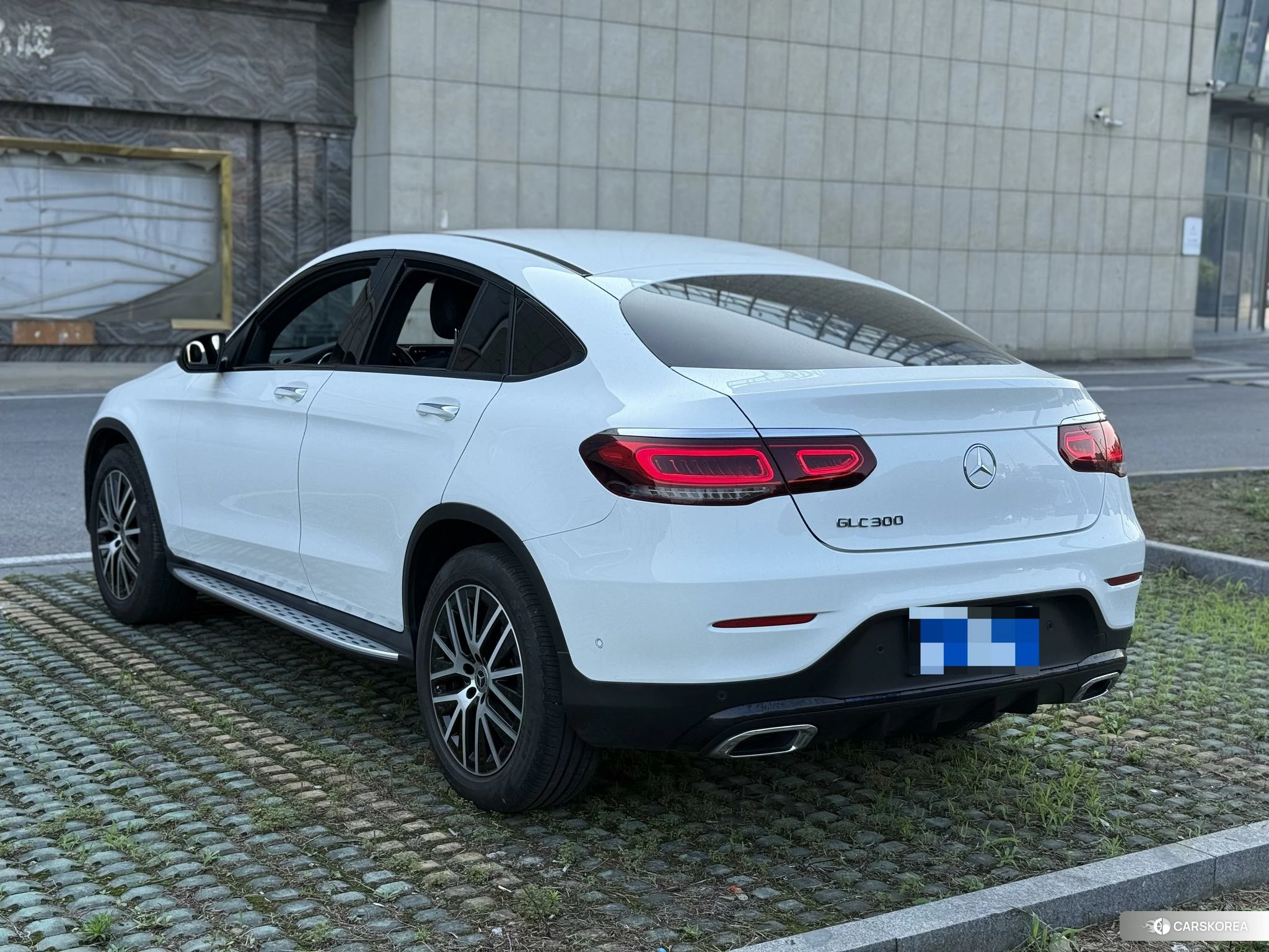 Mercedes-Benz GLC Coupe 2021 Белый из Китая