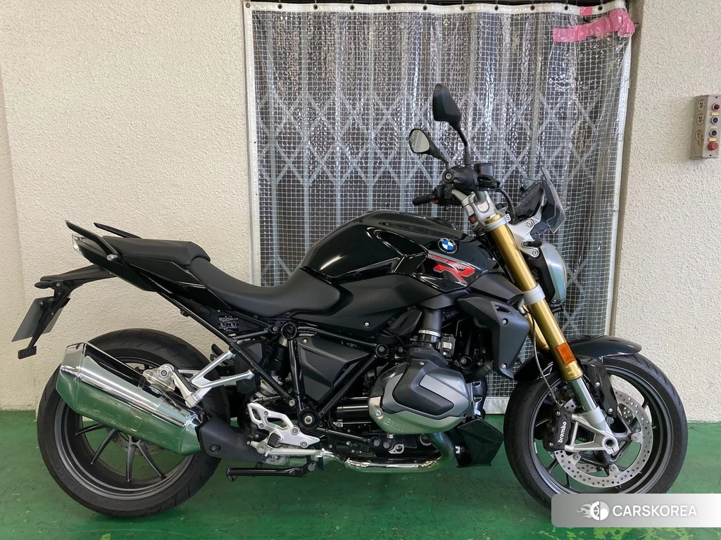 Проданный BMW R1250R 2020 из Японии