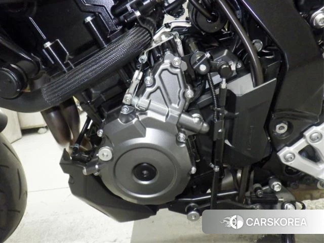 Engine photo