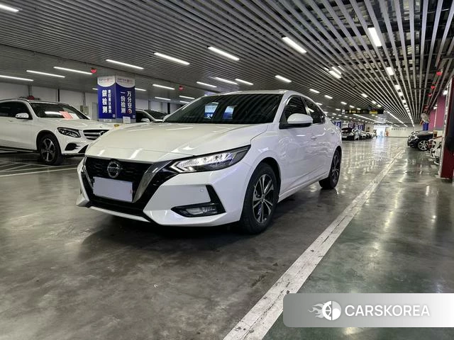 Nissan Xuan Yi 2022 Белый из Китая