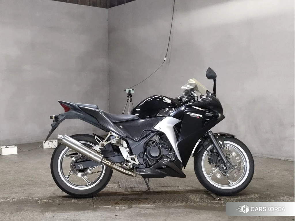 Проданный Honda CBR250R 2013 из Японии, фото 2