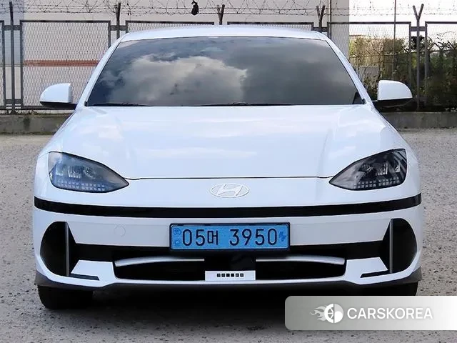 Hyundai Ionic 6 2024 Белый из Кореи