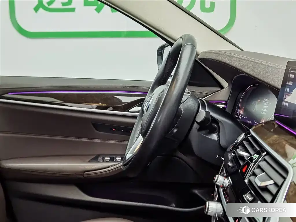 BMW 5 series 2020 Черный из Китая