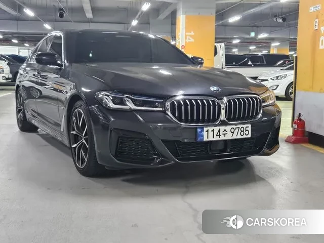 BMW 5 Series (G30) 2023 Серый из Кореи