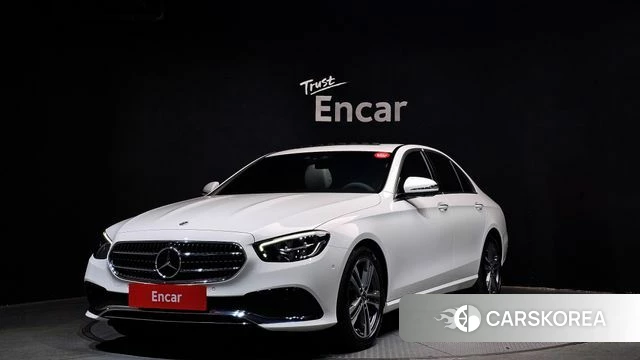 Mercedes-Benz E-Class W213 2023 Белый из Кореи