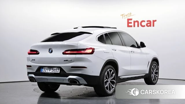 BMW X4 (G02) 2025 Белый из Кореи
