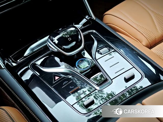 BYD Tang DM 2024 Темно-серый из Китая