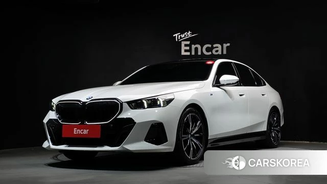 BMW 5 Series (G60) 2025 Белый из Кореи