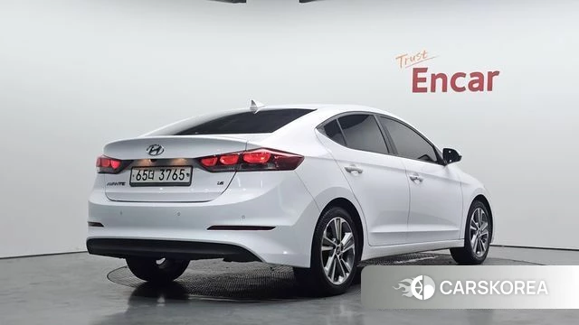 Hyundai Avante AD 2018 Белый из Кореи