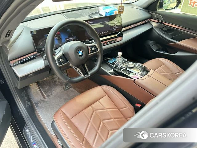 BMW 5 series 2025 Черный из Китая