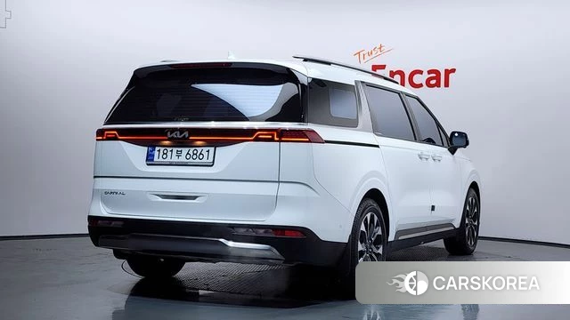 Kia Carnival 4th generation 2023 Белый из Кореи
