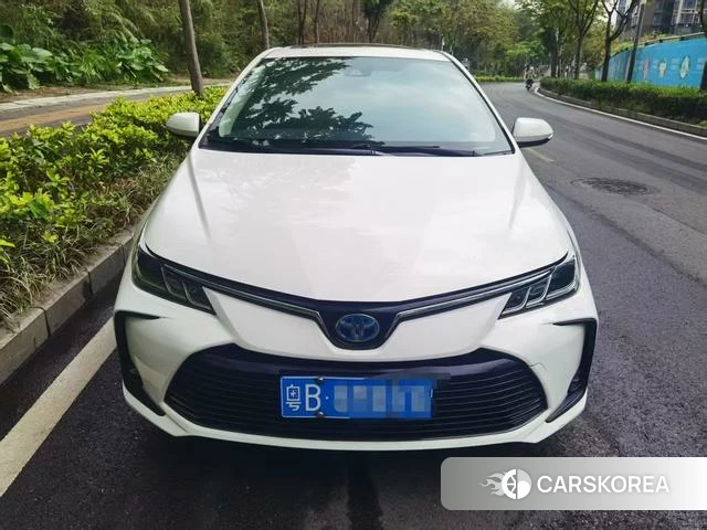Toyota Corolla 2022 Белый из Китая