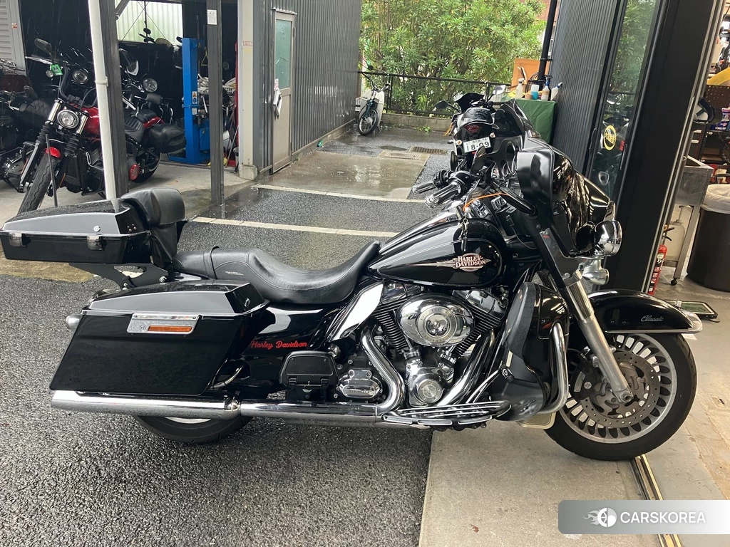 Проданный Harley-Davidson Electra Glide FLHTC1580 2010 из Японии