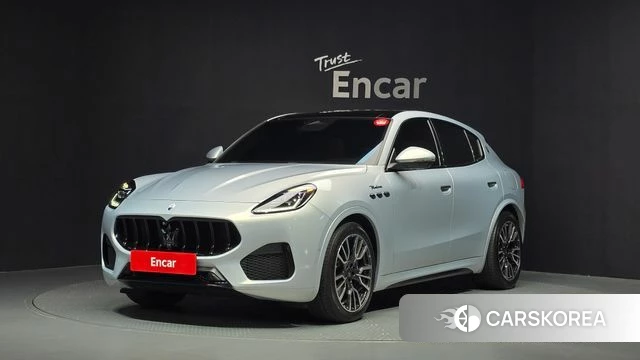 Maserati Grecale 2023 Светло-серебряный цвет из Кореи