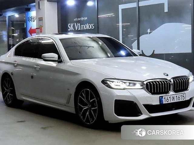 BMW 5 Series (G30) 2022 Белый из Кореи