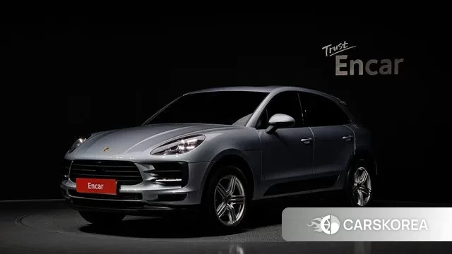 Porsche Macan 2019 Серебристо-серый из Кореи