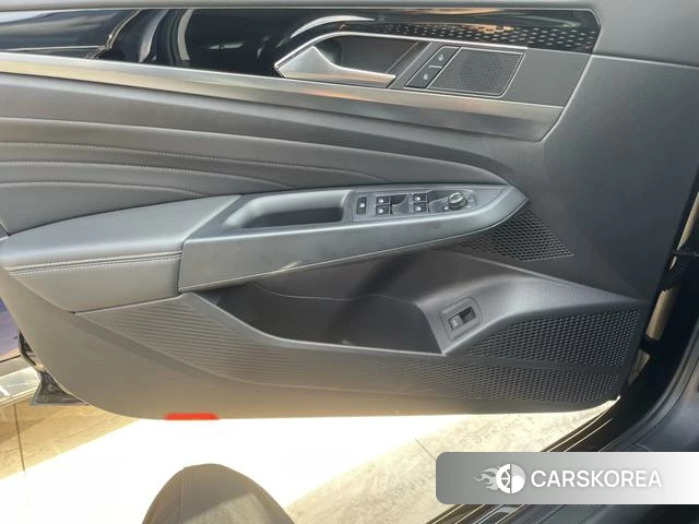 Volkswagen Passat 2022 Черный из Китая
