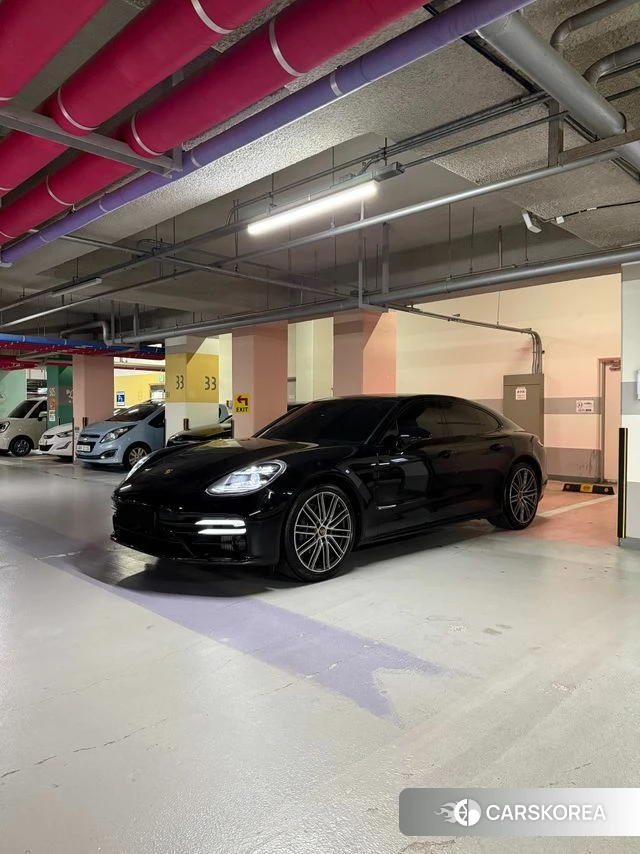 Porsche Panamera (971) 2022 Черный из Кореи