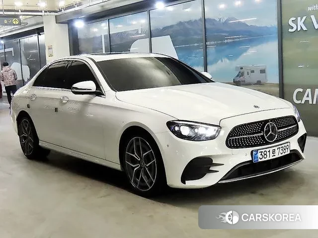 Mercedes-Benz E-Class W213 2020 Белый из Кореи
