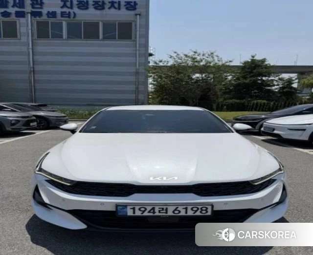 Kia K5 3rd generation 2023 Белый из Кореи