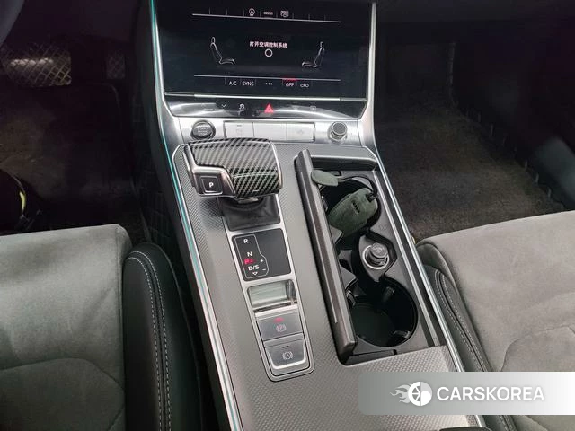 Audi A6L 2024 Черный из Китая