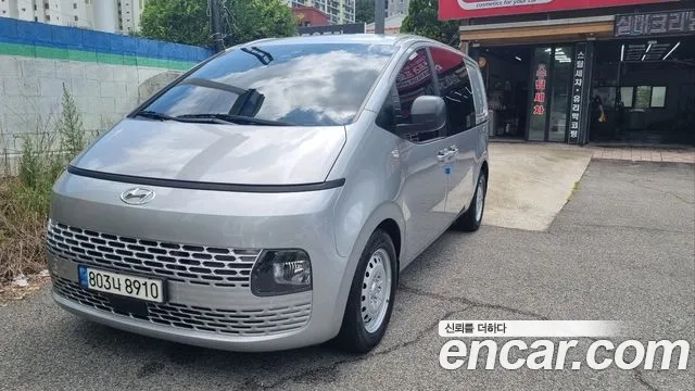 Hyundai Staria 2022 Серебряный из Кореи