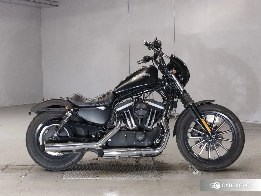 Проданный Harley-Davidson Sportster XL883N 2012 из Японии
