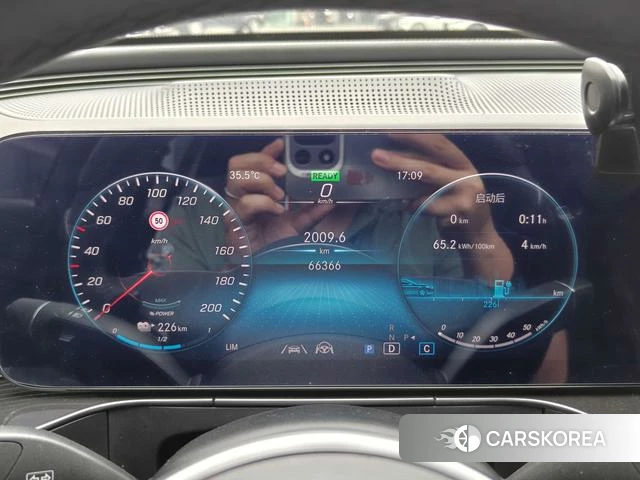 Mercedes-Benz EQC 2021 Серебристо-серый из Китая