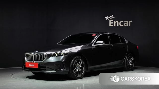 BMW 5 Series (G60) 2024 Серый из Кореи