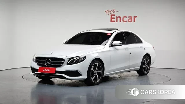 Mercedes-Benz E-Class W213 2020 Белый из Кореи