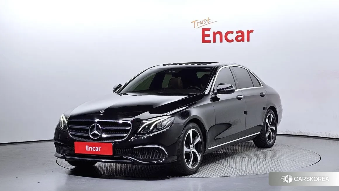 Mercedes-Benz E-Class W213 2019 Черный из Кореи